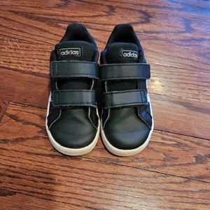 Used Adidas toddler sneakers